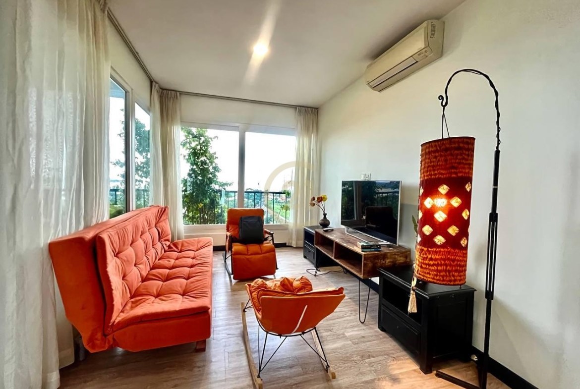 COZY PENTHOUSE 7 BEDROOM FOR RENT!!