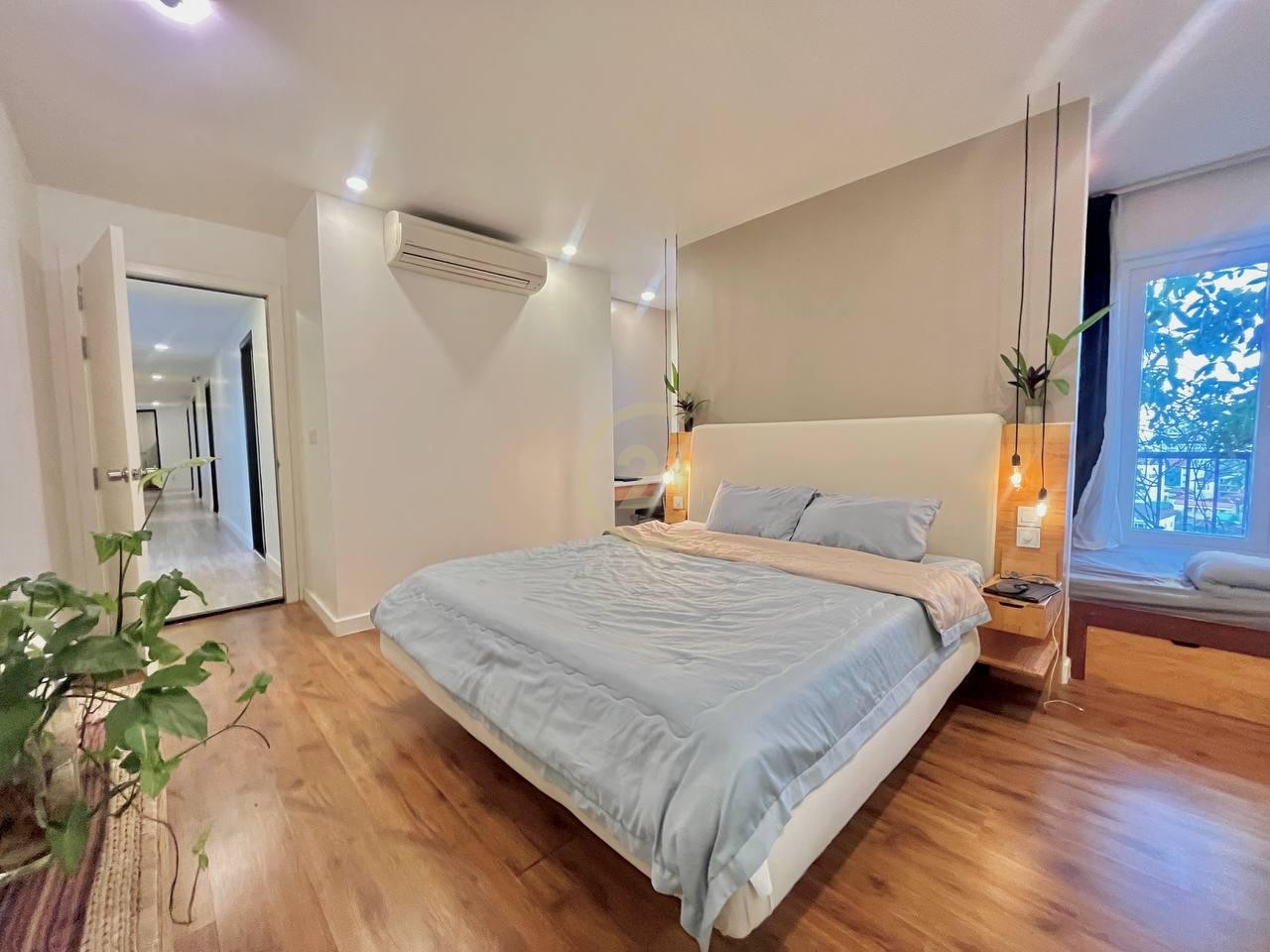 COZY PENTHOUSE 7 BEDROOM FOR RENT!!