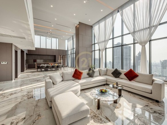 STUNNING PENTHOUSE FOR RENT IN BKK1 ✨