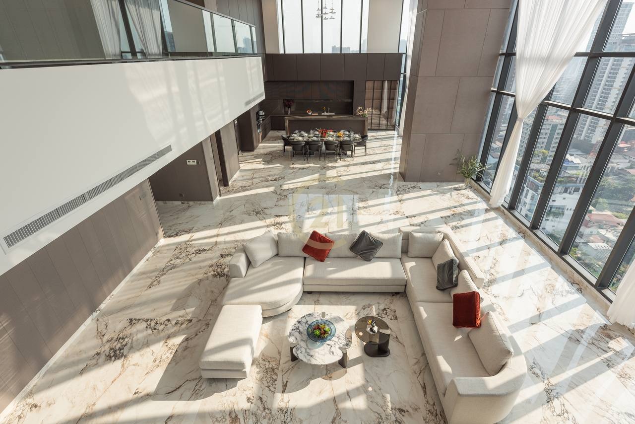 STUNNING PENTHOUSE FOR RENT IN BKK1 ✨