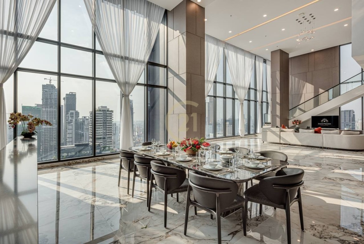 STUNNING PENTHOUSE FOR RENT IN BKK1 ✨