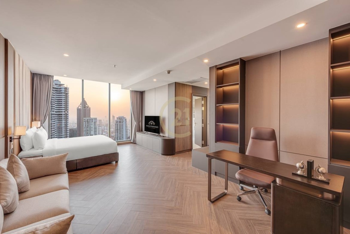 STUNNING PENTHOUSE FOR RENT IN BKK1 ✨