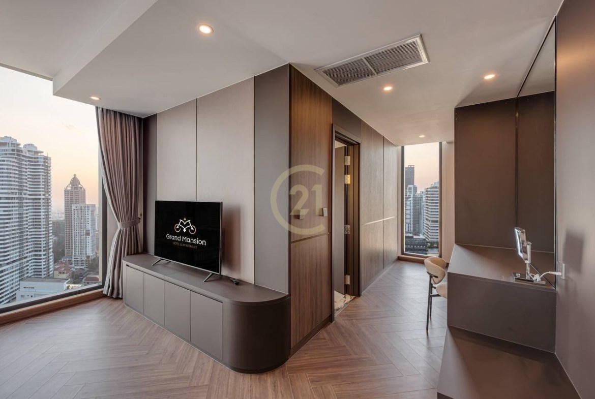 STUNNING PENTHOUSE FOR RENT IN BKK1 ✨