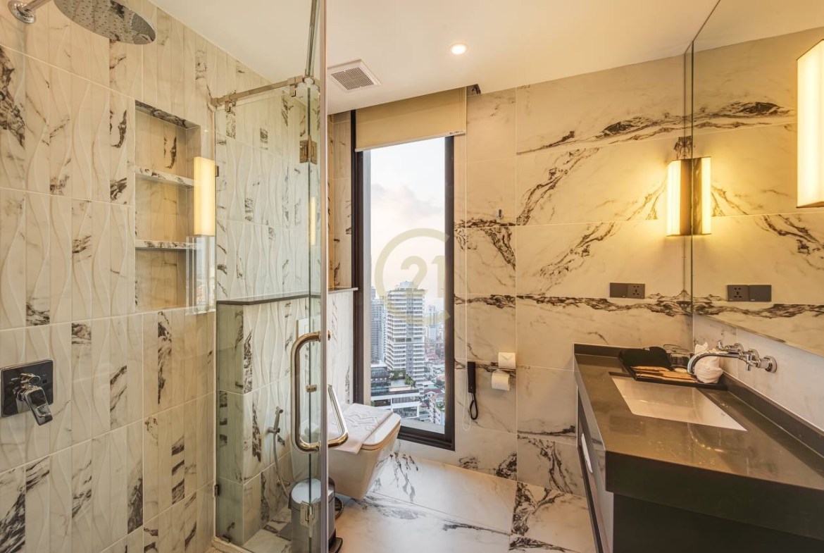 STUNNING PENTHOUSE FOR RENT IN BKK1 ✨