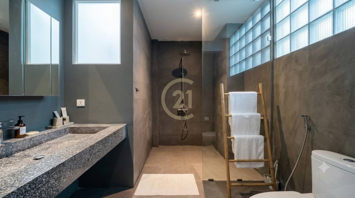 WESTERN ONE BEDROOM FOR RENT!!!