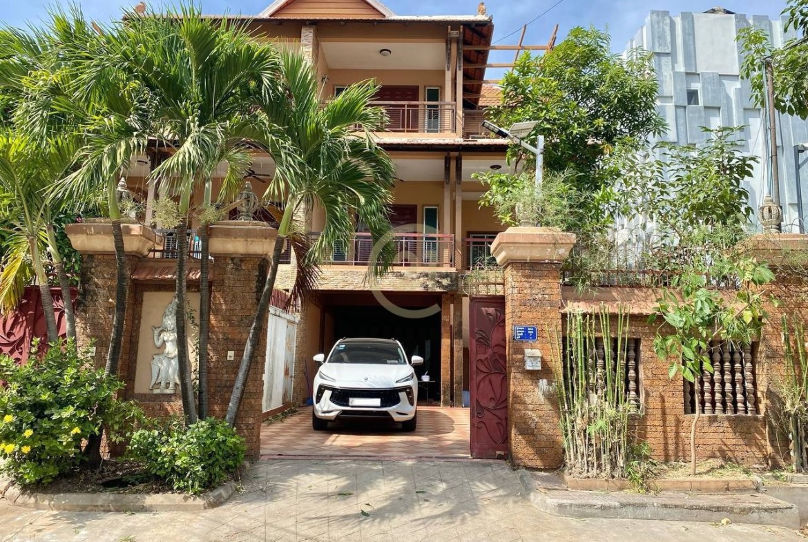 House For Rent At Toul Tompong
