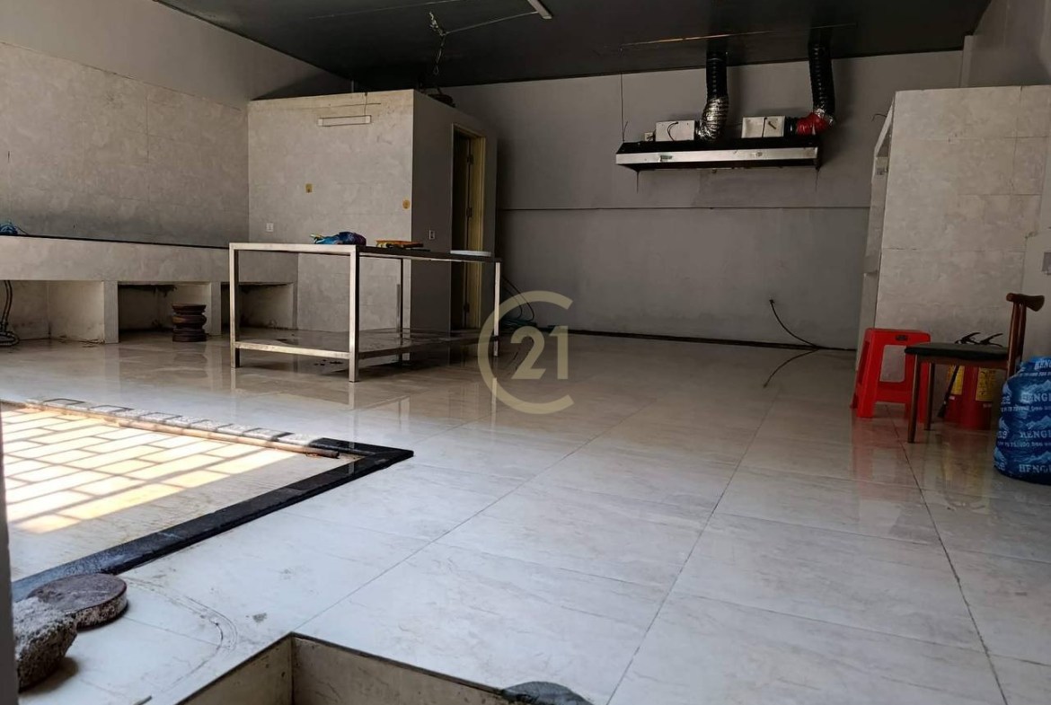 Shophouse For Rent At Daun Penh | Phnom Penh