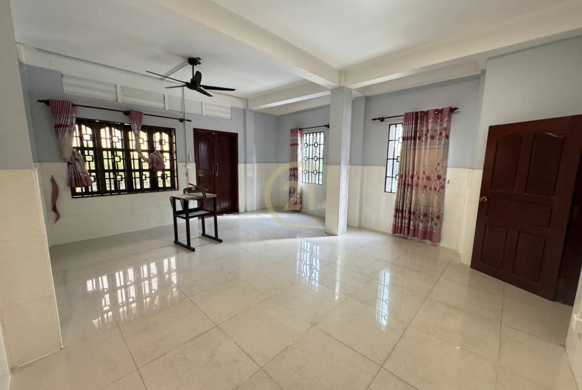 HOUSE FOR RENT IN DAUN PENH!!
