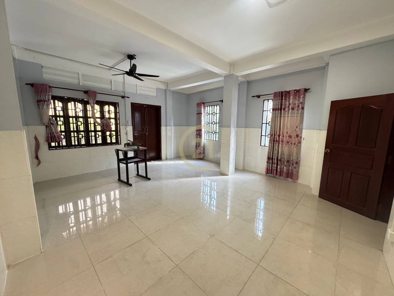 HOUSE FOR RENT IN DAUN PENH!!
