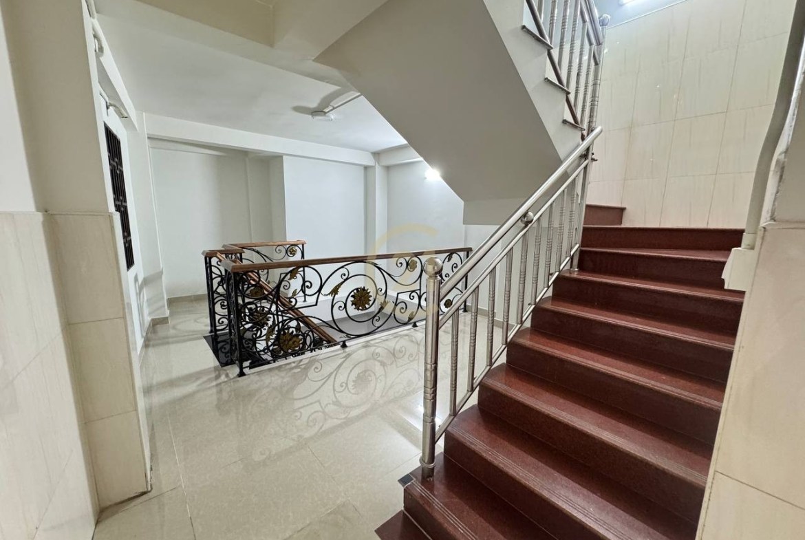 HOUSE FOR RENT IN DAUN PENH!!