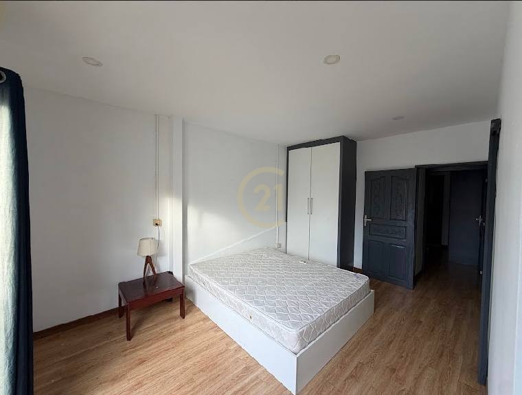 Beautiful 2 Bedroom For Rent Close To Royal Palace