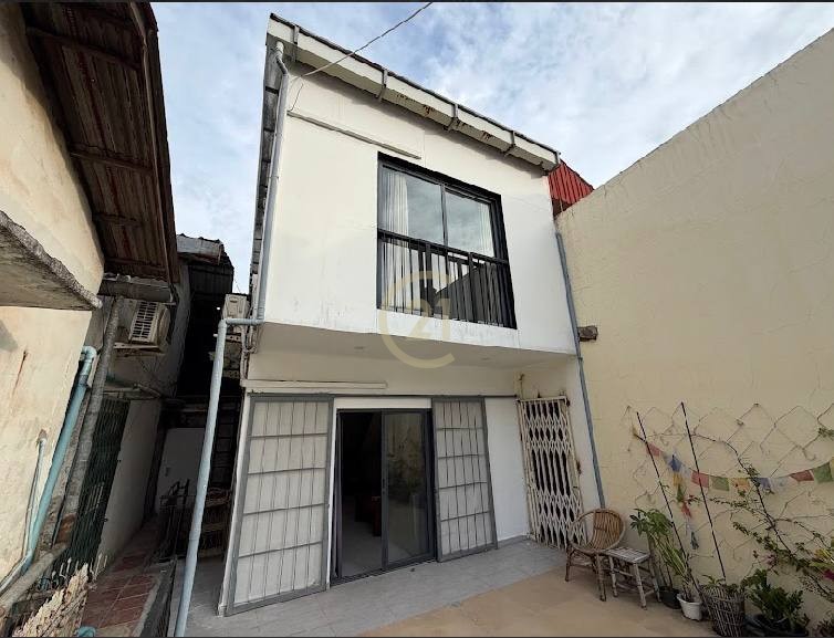 Beautiful 2 Bedroom For Rent Close To Royal Palace