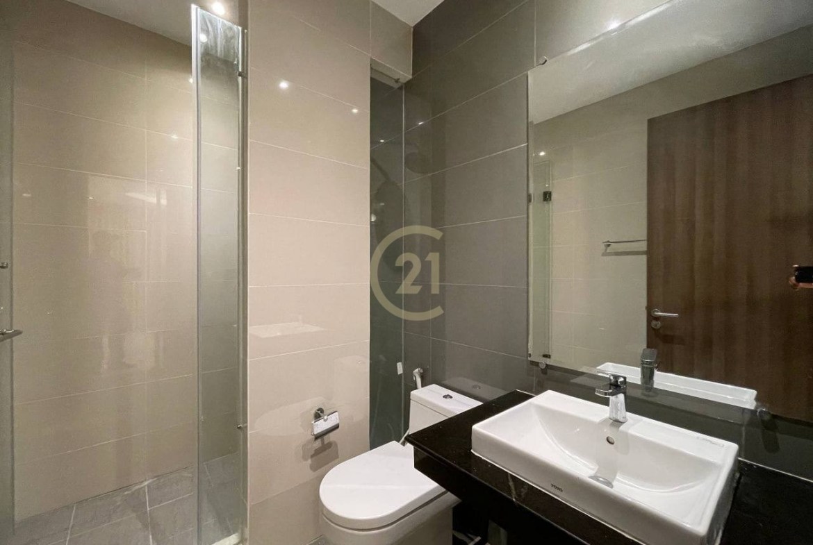 Modern 2-Bedroom Serviced Apartment for Rent near TK Avenue | $1,000/Month