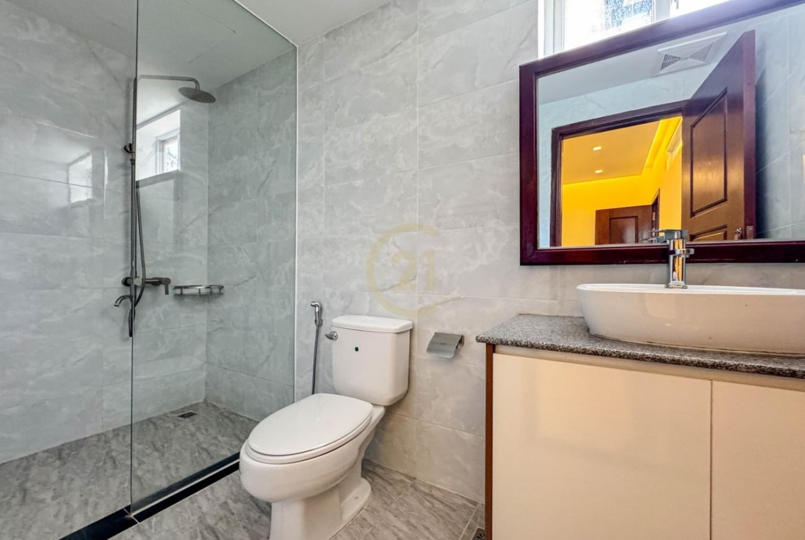 1-Bedroom Serviced Apartment for Rent in BKK1 | Pool & Gym | $550/Month